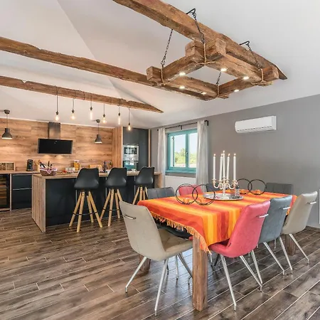 Desire Villa Jursici